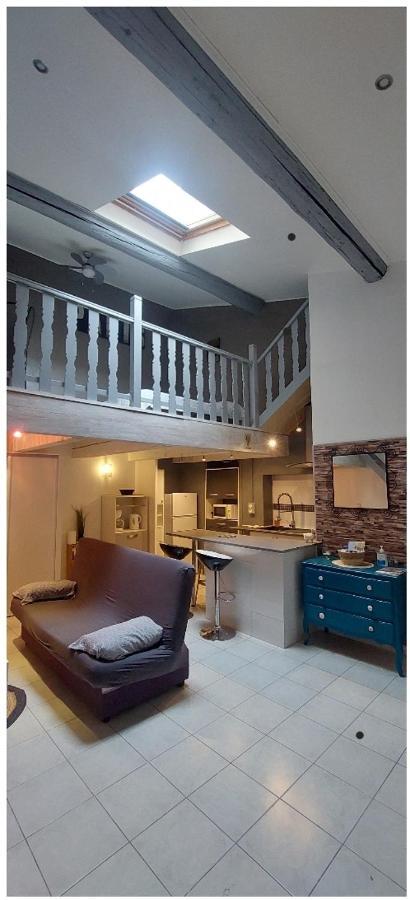 Petit Cocon Pour 2 A 4 Personnes En Centre Ville Διαμέρισμα Νιμ Εξωτερικό φωτογραφία